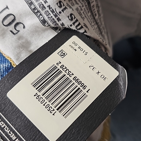 Levi's Premium 501 Distressed Raw Hem Straight Leg Jeans Size 30x32 NWT - Picture 8 of 9